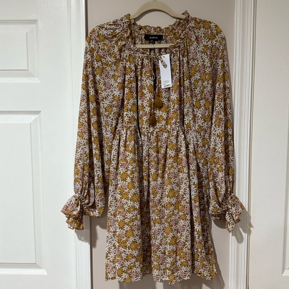 Aakaa Dresses & Skirts - Impeccable Pig It Comes Naturally Dress Size Medium Brown Floral NWT